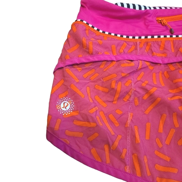 Lululemon Speed Short 2015 Seawheeze - Fuschia with Red Squiggles sz 6 Rare - Picture 3 of 9